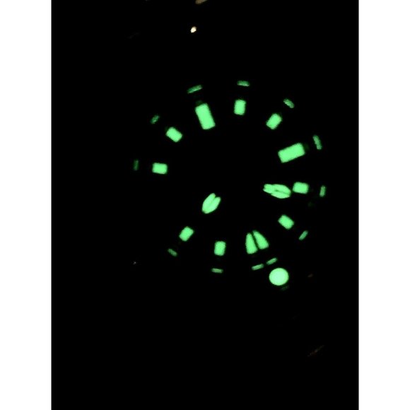 Invicta Women\'s Gold and Black Dive Watch main image 10